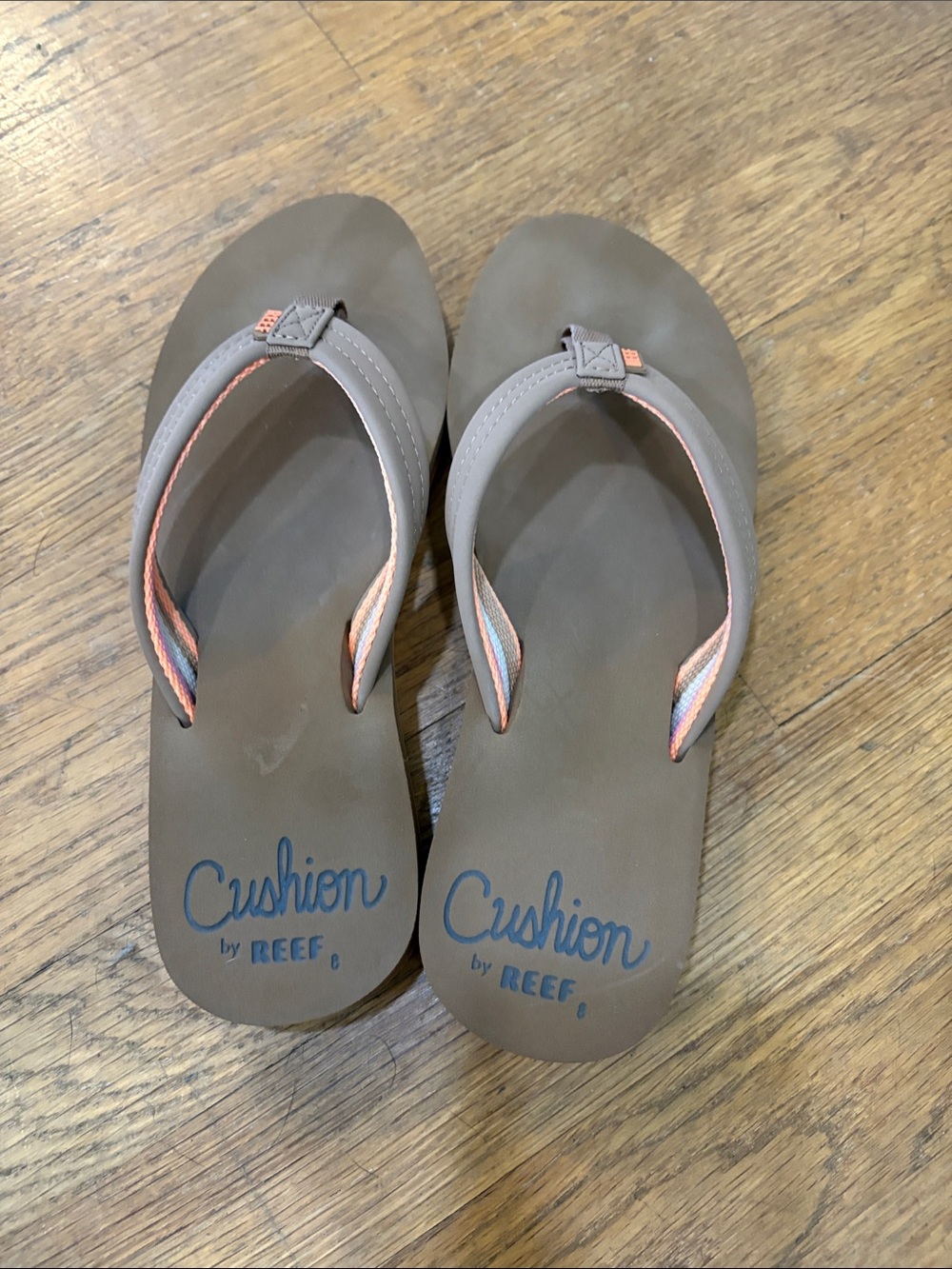 Reef Brown Flip Flops with Peach Trim never worn